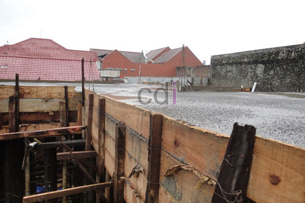 Berapa Lama Kayu/Papan Penahan Coran dibuka?