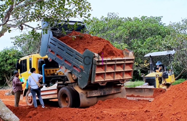 Jual Material Tanah Merah Urug di Kebayoran Baru Jakarta Gratis Ongkir